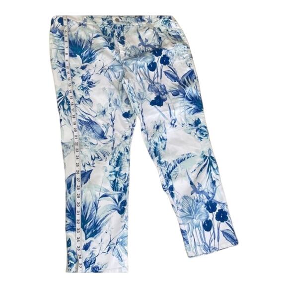 Chico's 16 Denim Jeans Plus Girlfriend Ankle 3 Pants Boho Palm Resort White blue - Picture 11 of 11